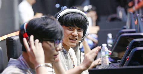 [KeG] 서울, 압도적인 전투력으로 역전승! 경기 꺾고 LoL 우승