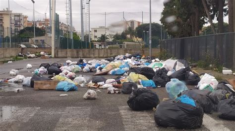 Reggio Calabria Vita Ambiente E Ancora Italia Vuote Promesse E False