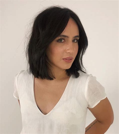 Dark Brunette One Length Lob With Long Curtain Bangs And Textured Ends The Latest Hairstyles