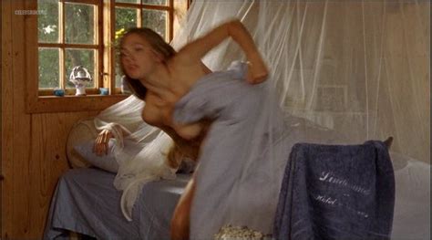 Julie Engelbrecht Nude Pics Seite 1