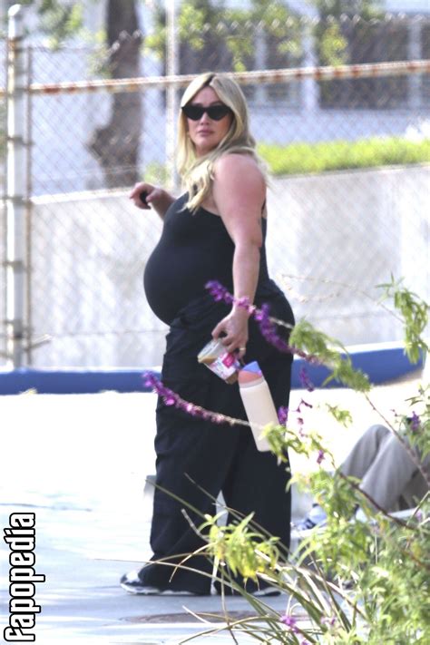 Hilary Duff Nude Leaks Photo Fapopedia