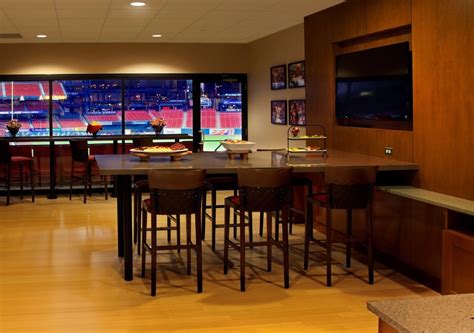 diamond box seats  busch stadium include  madison hales blog