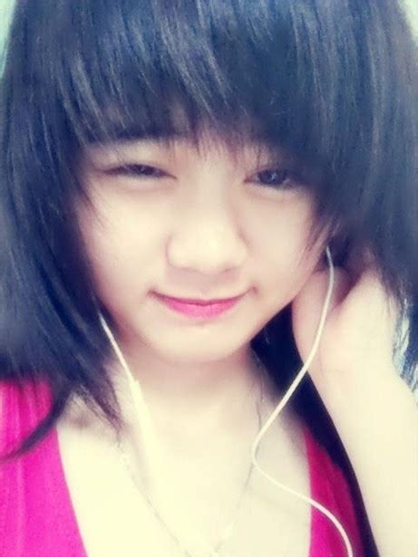 Những hot girl Việt đẹp mê hồn ở tuổi