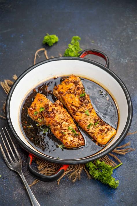 Hibachi Salmon Recipe (Japanese Steakhouse Style) - Whiskaffair