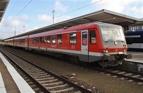 628 610-7 und 928 435-6 kamen am 30.10.2016 als RB26 (RB5160) von Krzyz ...