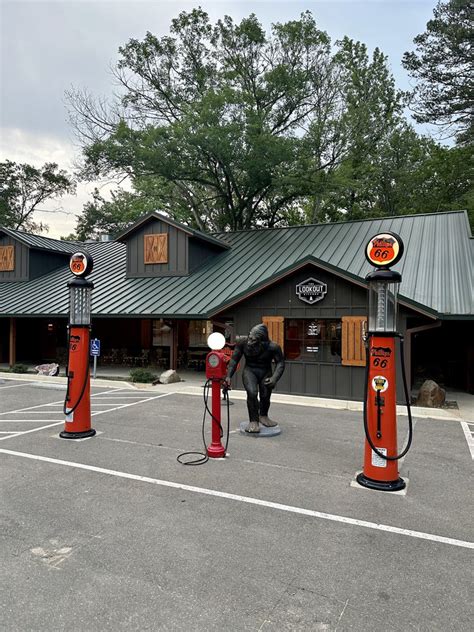 The Lookout Kitchen Beavers Bend Cabin Country