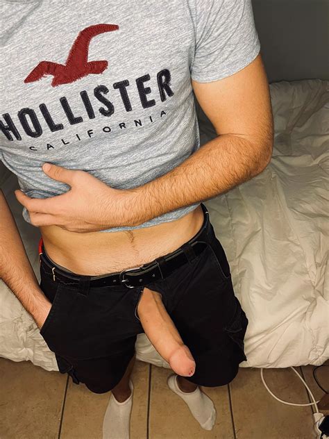 Uhm I Might Need A Helping Hand Here Nudes NSFW GAY NUDE PICS ORG