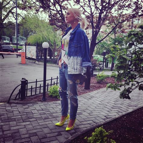 Туфли-лодочки с прозрачными вставками | Фото, с чем носить, где купить