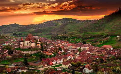 Biertan village at sunset (Romania) : r/europe