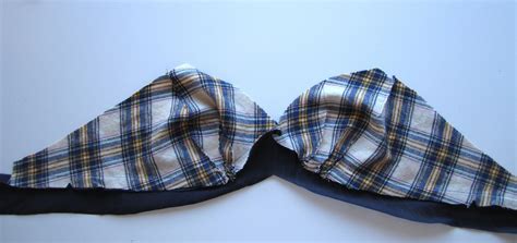 A Few Threads Loose Lingerie Sew Along Binding The Top Of The Bra Part