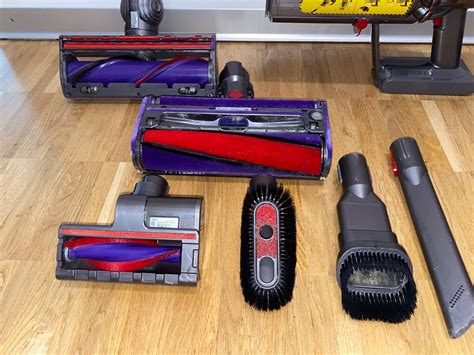 Dyson V9 - Staubsauger | Kaufen auf Ricardo