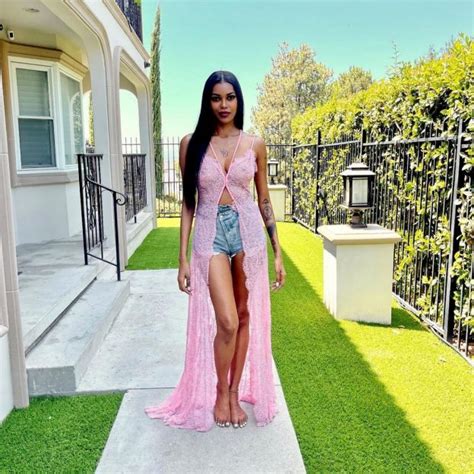 Jessica White Nude And Sexy Photos Video The Fappening