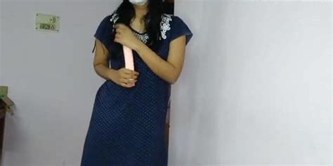 Wild Brunette Strips Naked And Dances On Stage Tnaflix