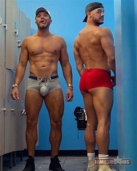 Casal Gay Fitness Do Instagram Causa Sextape Na Praia