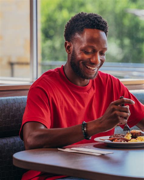 Fairfield Inn & Suites by Marriott Chicago Midway Airport | Bedford Park IL