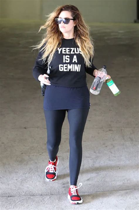 Photos Khlo Kardashian Toujours Pr Te Faire De La Pub Pour Kanye