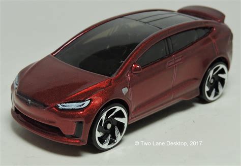 Two Lane Desktop Hot Wheels Tesla Model X And Matchbox Fiat 500X