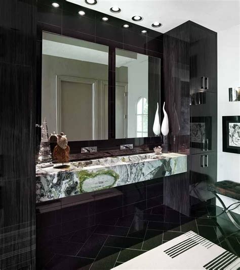 Ванная комната с отделкой мрамором White Beauty