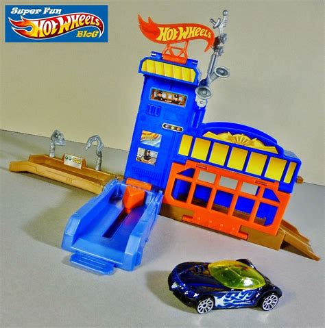 Super Fun Hot Wheels Blog Hot Wheels City Police Pursuit W Dodge HWPD HW Pursuit Cars