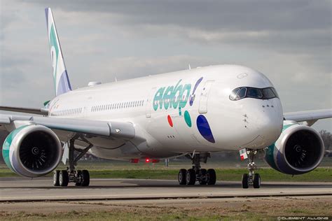 Evelop Takes Delivery Of First Airbus A350 SamChui