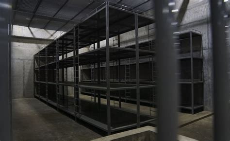 The Impressive Photographs Of Thousands Of Prisoners Arriving At The