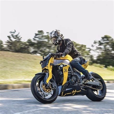 Zx R Hyper Naked Rocketgarage Cafe Racer Magazine Cafe Racer Super Bikes Ducati