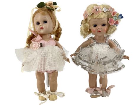Lot Lot Of 2 8 Hard Plastic Vogue Ginny Dolls Including Blonde Hair Girl In Tagged Pink