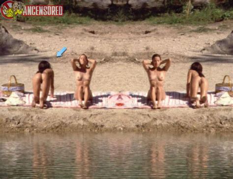 Naked Jennifer Connelly In The Hot Spot