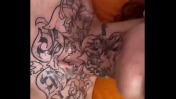 Le puttane tatuate sono le più sexy e le più porno XVIDEOS