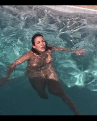 Beautiful Nature And Nude Of A Beautiful Woman Porn Pictures Xxx Photos Sex Images