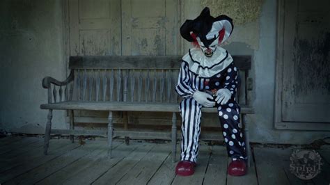 Sitting Scare Clown Spirit Halloween Youtube