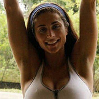 Get Vyness Lucero Free Stripping And Nude Links At FreeOnes