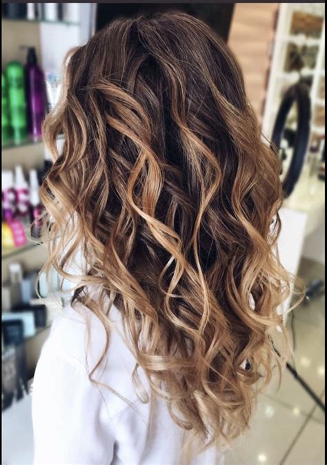 Локоны Волны Свободные локоны #кудри #окра... | Голливудские локоны ...