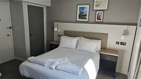 Review Pleasantly Surprised Ship And Castle Hotel St Mawes