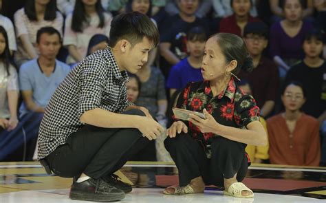 HOT BOY VUÔNG TÔM tin tức Mới nhất Bà Tân Vlog tiếp tục câu chuyện về Lê Giang siêu to khổng