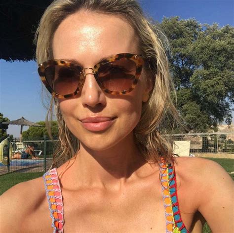 Magdalena Og Rek Bez Makija U I W Seksownym Bikini W Hiszpanii