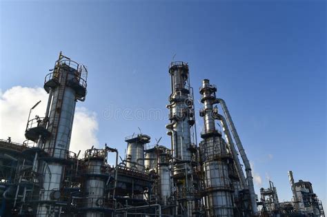 Olio E Industria Del Gas Centrale Petrolchimica Immagine Stock