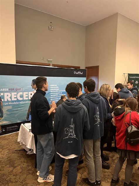 1er día 5ta Versión Salón del Estudiante Lycée Claude Gay OSORNO Colegio Francés de OSORNO