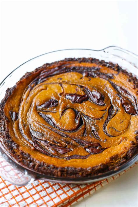 Tasty Seasonal Treat: Delicious Homemade Fall Pies to Savor
