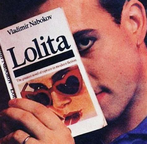 What The Fuck Is This Robert Smith Photo R Redscarepod