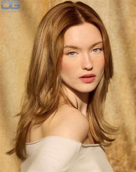 Chloe Rose Robertson Nude Pictures Photos Playboy Naked Topless Fappening