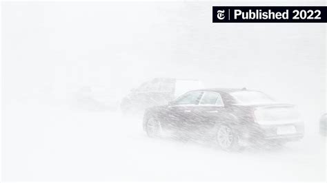 Buffalo Faces High Winds and a Barreling Snowstorm - The New York Times