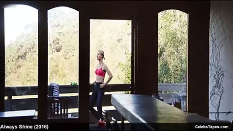 Mackenzie Davis Nude Porn Videos Sex Tapes Xhamster