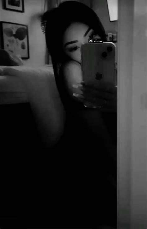 Pin By A On Ideas For Instagram Photos Pretty Latina Pretty Selfies