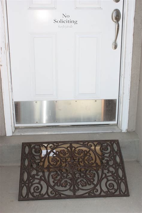 I wanna talk about me: Unsolved Mysteries