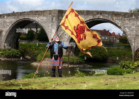 Battle of Stirling Bridge memorial Stock Photo - Alamy