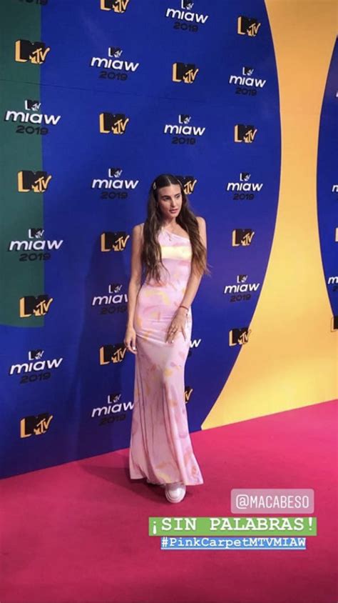 Los Mejores Y Peores Vestidos En La Alfombra Rosa De Los Premios Miaw