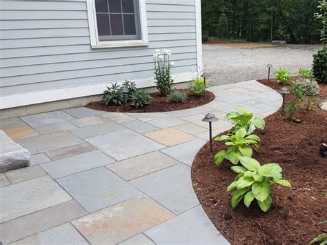 Front Entrance Natural Stone Walkway Steps And Planting In Westbrook Ct Campagne Jardin