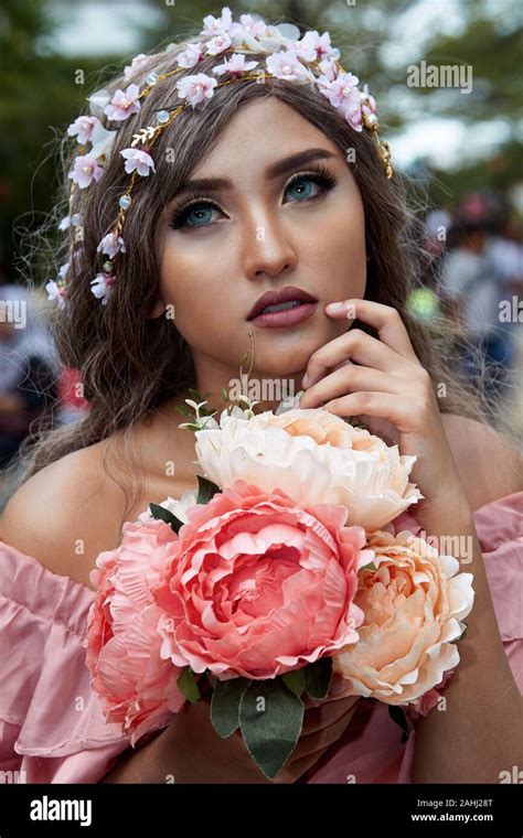 Amateur modell Fotos und Bildmaterial in hoher Auflösung Alamy