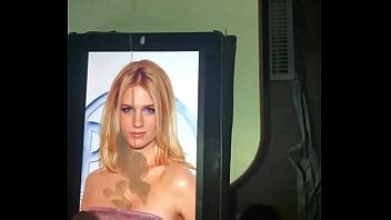 January Jones Cumtribute XVIDEOS